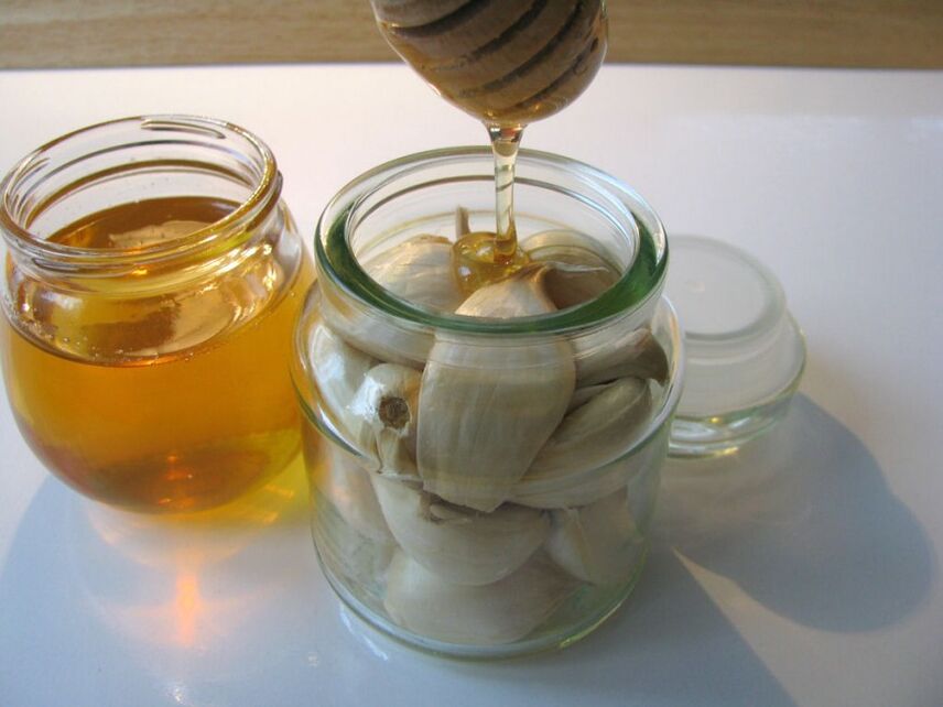 garlic with honey for the treatment of arthrosis of the ankle joint